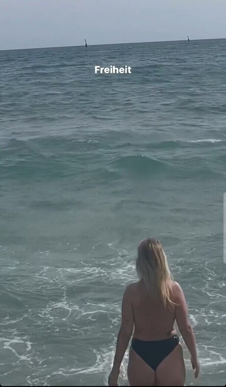 Viky kid model xxx bild