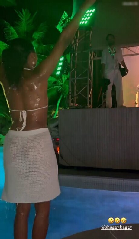 Shaggy Baggy model pornographische foto