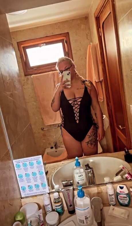 nackt-yoga-onlyfans top erotische bilder