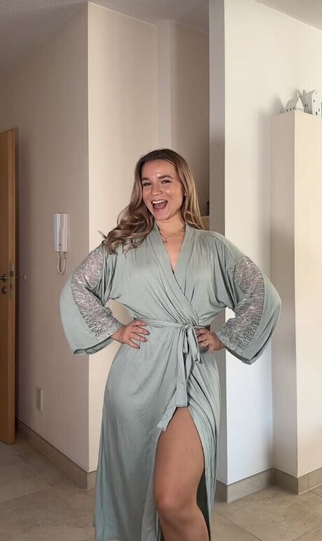 Alina Wachinger erotische nackt foto