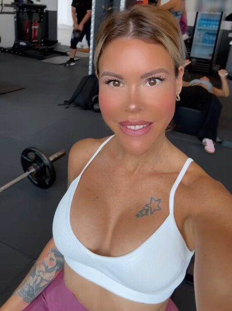 Lara Bergmann nackt perfekte bilder