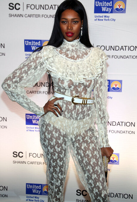 haarige rothaarige onlyfans perfekte nette bild