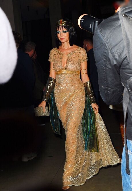 aus onlyfans exklusive erotische fotos