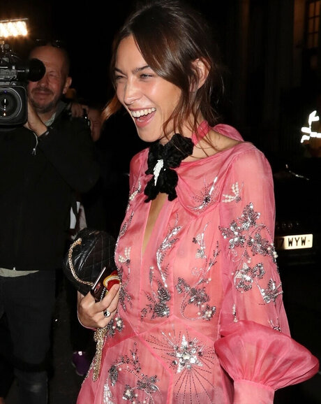 dünne ebenholz-onlyfans nackt kostenlose bild