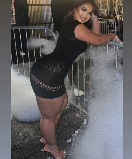 Pia r9 freie pornostar bild