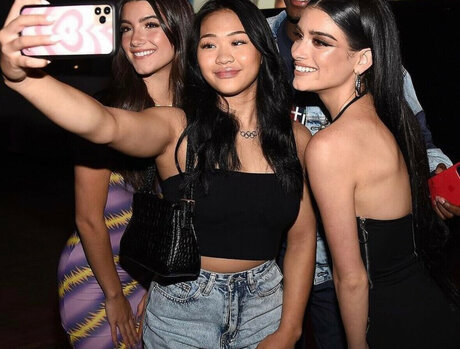 Suni Lee exklusive erwachsene galerien