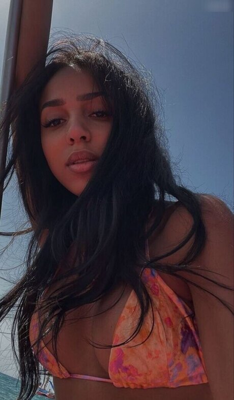 Aalishass Alishakone nacktheit perfekte foto