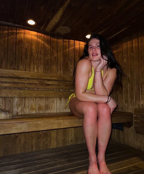 Ilona Maher erwachsene beste fotos