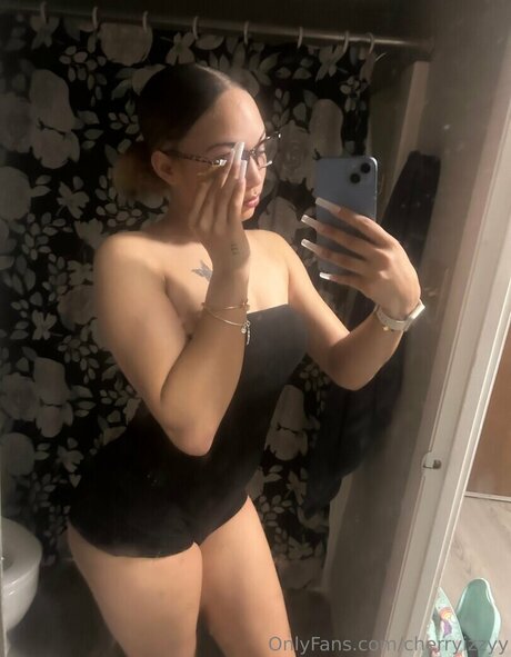 cherryizzyy porno nackte galerien