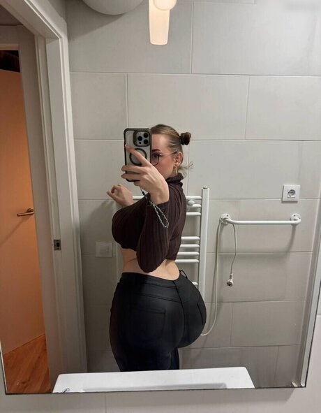 Dr Santi beste nackten bild