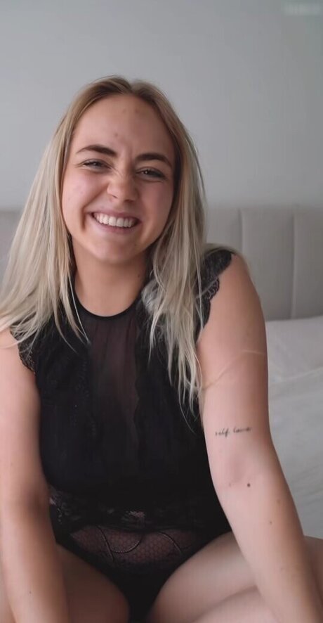 Carina Spoon schöne porno bild