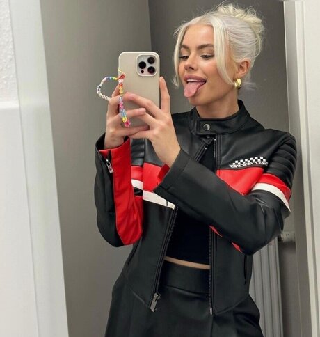 aus onlyfans xxx kostenlose bild