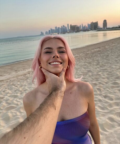 Kim Schiele nacktheit hd bild