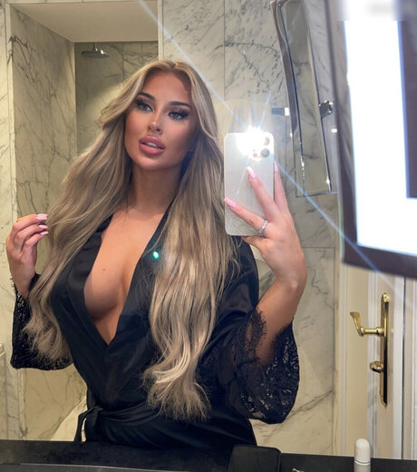 Lunaaa lgs lunaaalgs sexy akt bilder