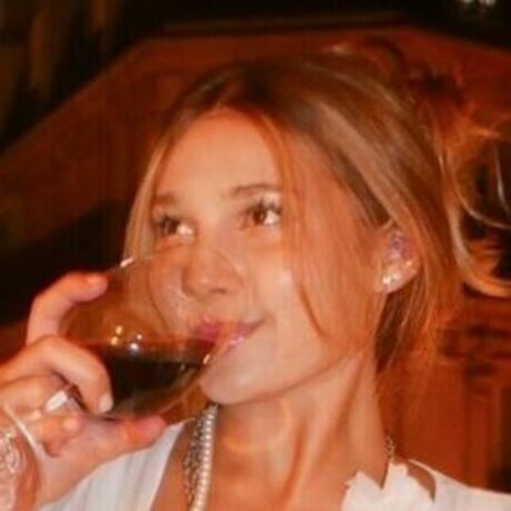 Sara Dobrik hd perfekte fotos