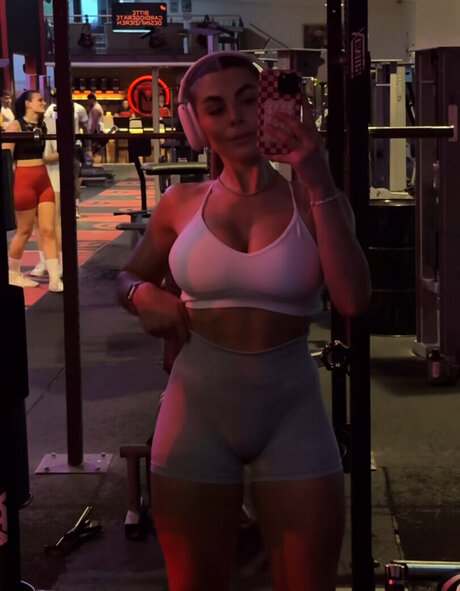 lesbische verführung onlyfans exklusive bilder