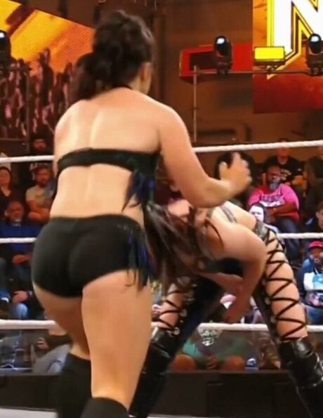 Lyra Valkyria model perfekte galerie