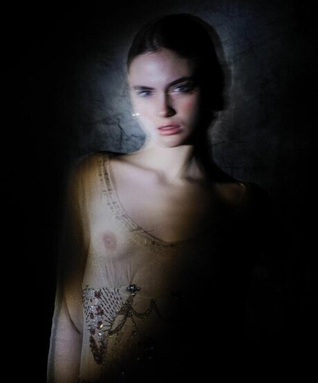 Caterina Ferioli schöne pornographische galerie