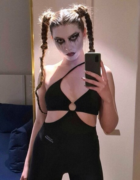 Anastasia Kreslina nackten fotos