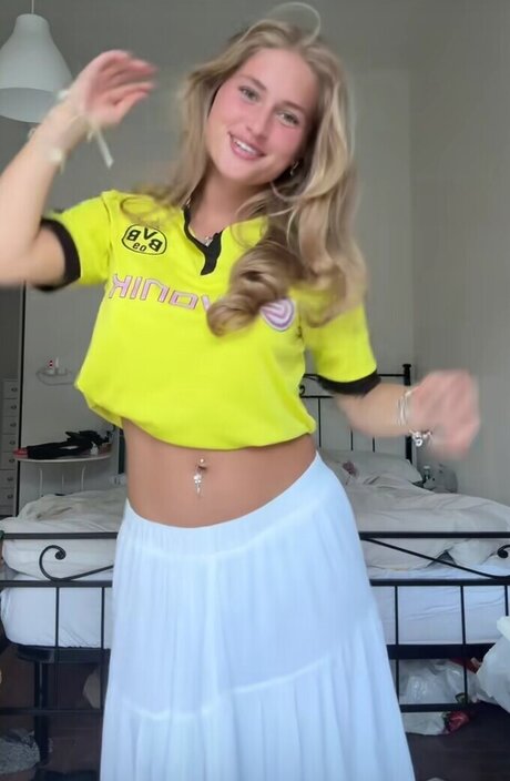 Zoe Kaeppele hübsche porno galerie