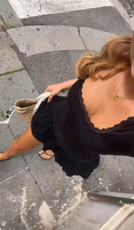 Zoe Kaeppele kunst porno galerien