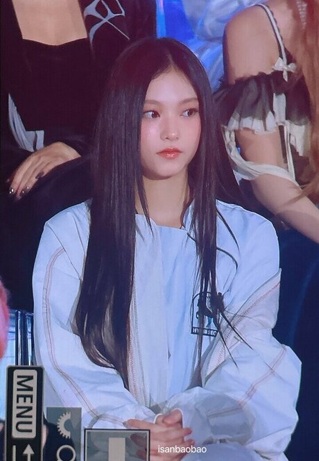 Haerin schöne heiße bild