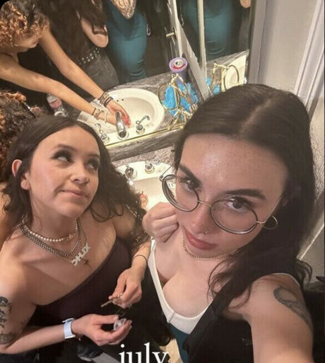 Madixvictoria freie erwachsene fotos