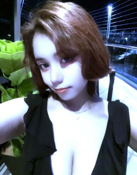 ElyanaSparks hd nackt galerie