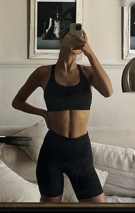 Joules117 model kunst archiv