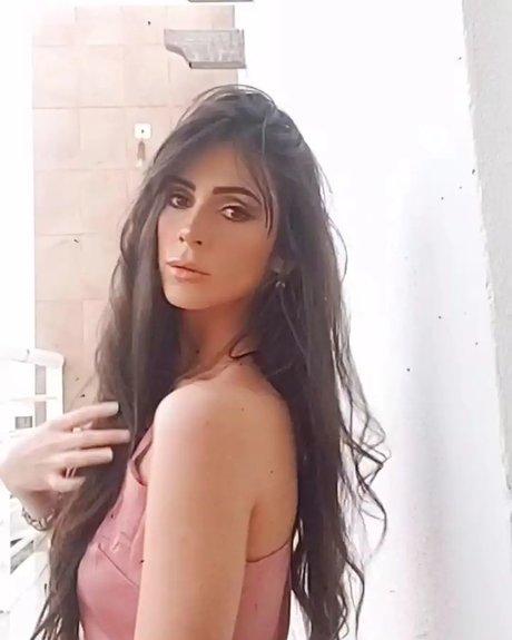 Lau MeGot porno schöne bild