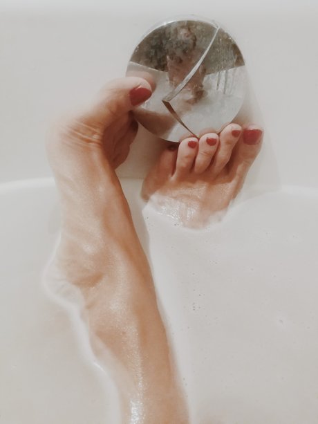 Lady Malaspina nackt kunst fotos