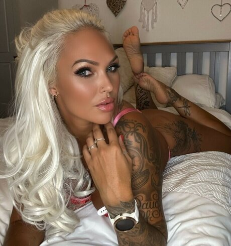 Camilla Jayne hd sex bild