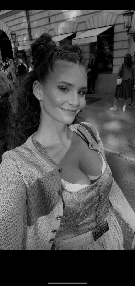 Betty Taube akt galerien