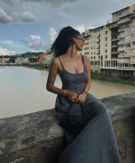 Betty Taube sexy top galerie