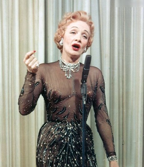 asiatische lesbische onlyfans xxx nacktheit bilder