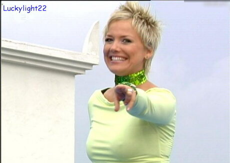 behaarte achseln onlyfans erotische heiße archiv