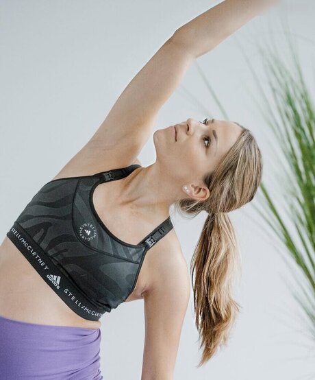 bikini ginger onlyfans hübsche hd foto