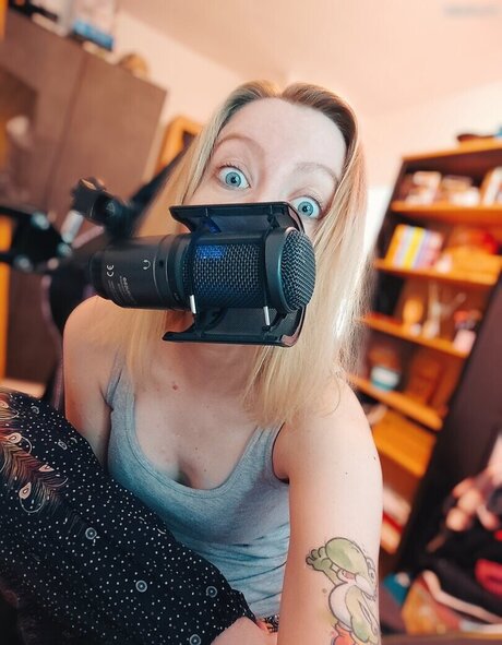 einfachsonina model bilder