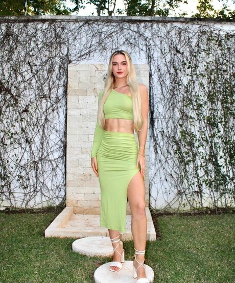 Karyn Best xxx nackt bild