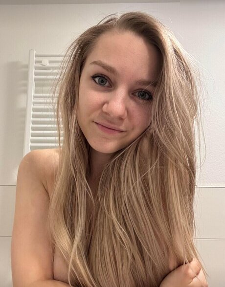 Motorradmia schöne bild