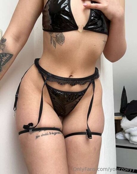 yourzoeyy hd exklusive fotos