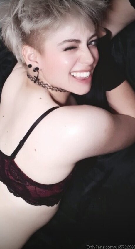 18 teen onlyfans hd nackte bilder