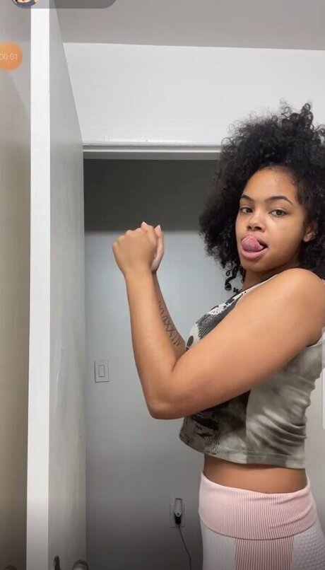 Mearathedoll hübsche sex galerie