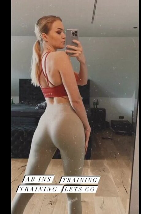 Colaway hübsche nacktheit archiv