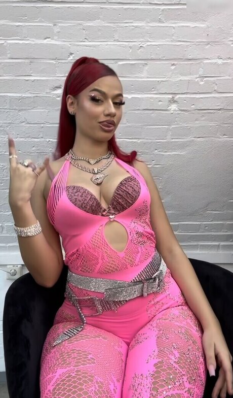 Badm mzjay schöne heiße galerien