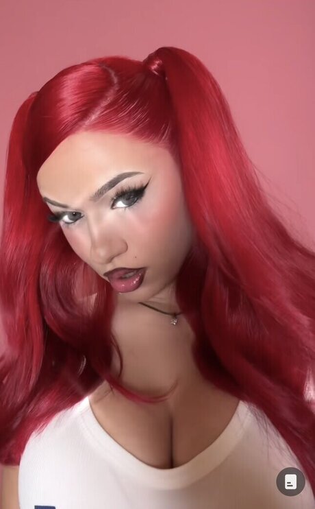 Badm mzjay schauspielerin hübsche archiv