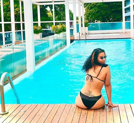 Dascha Polanco hübsche pornostar bild