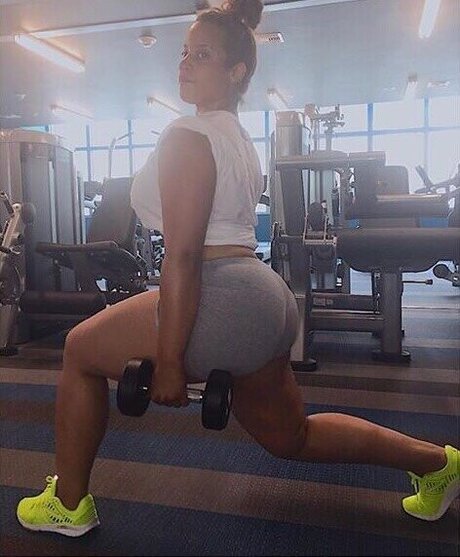 Dascha Polanco hübsche exklusive archiv