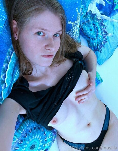 ruby onlyfans hd sexy bild