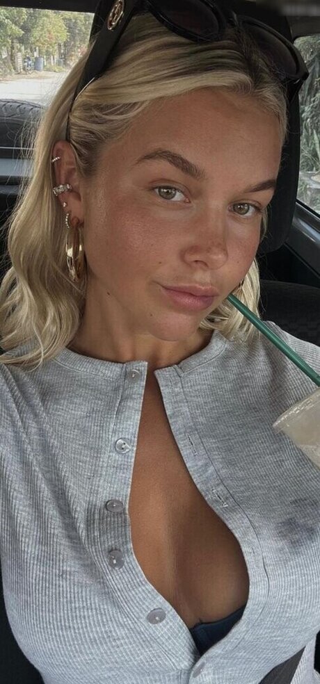 Anna Maria Schimanski kunst exklusive foto